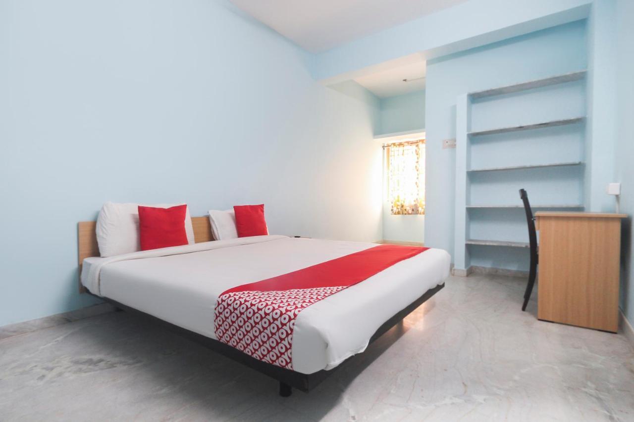 Oyo Flagship 48158 Ss Towers Hotel Podanur Exterior photo