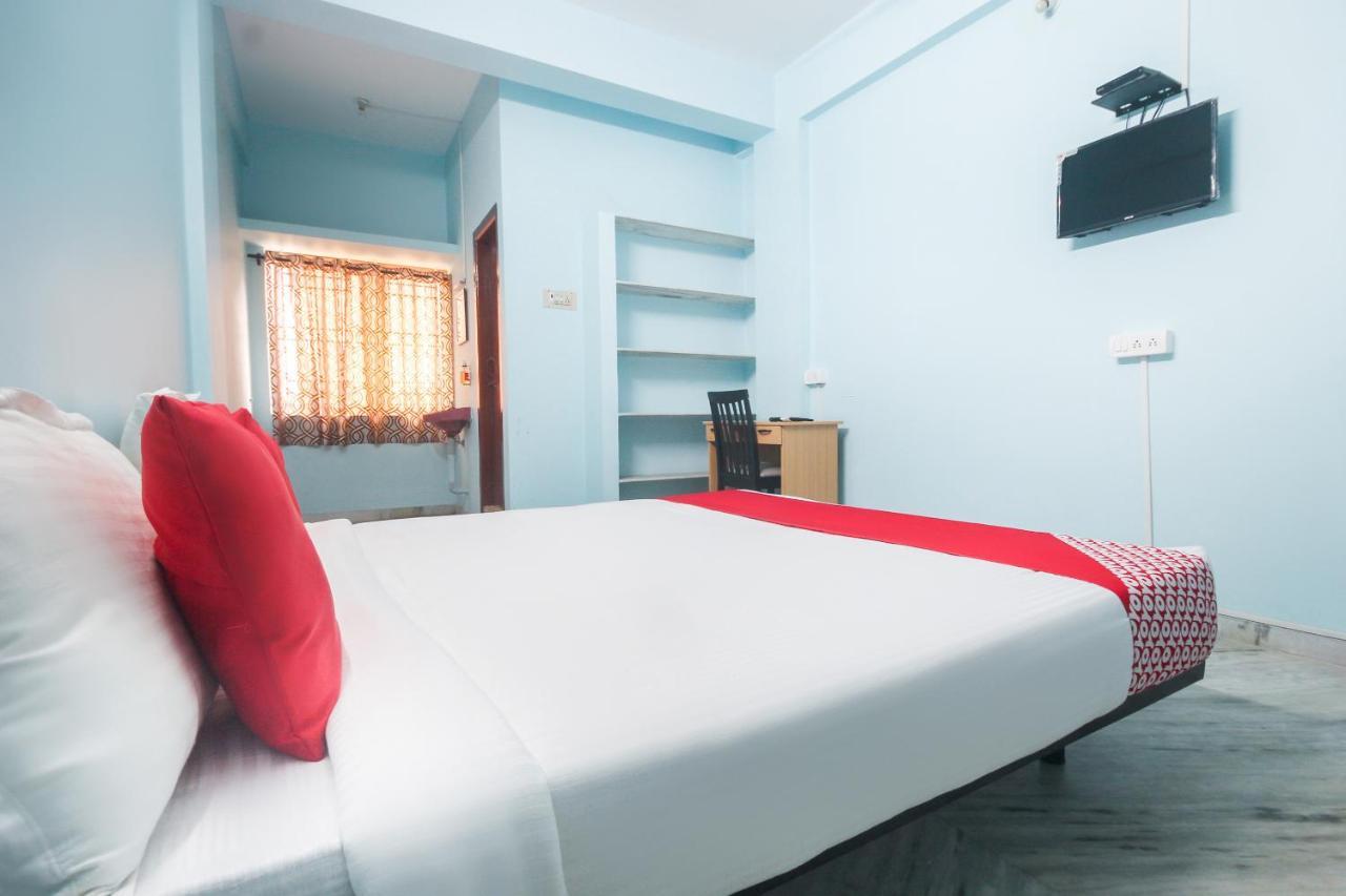 Oyo Flagship 48158 Ss Towers Hotel Podanur Exterior photo