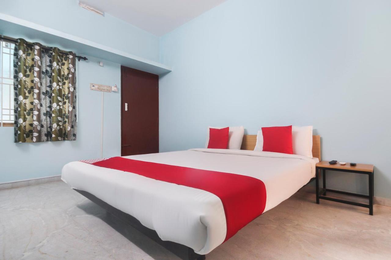 Oyo Flagship 48158 Ss Towers Hotel Podanur Exterior photo